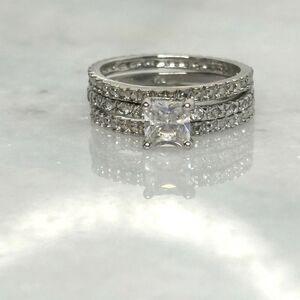 NWT Sterling Silver And Cubic Zirconia Princess Cut Crystal Trio Set Ring Sz 9.5